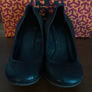 Tory Burch Eddie Black Wedge Size 7.5